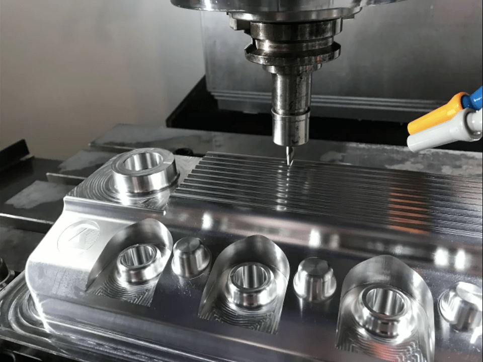 模具加工性能提高的重要性 模具加工性能提高的重要性